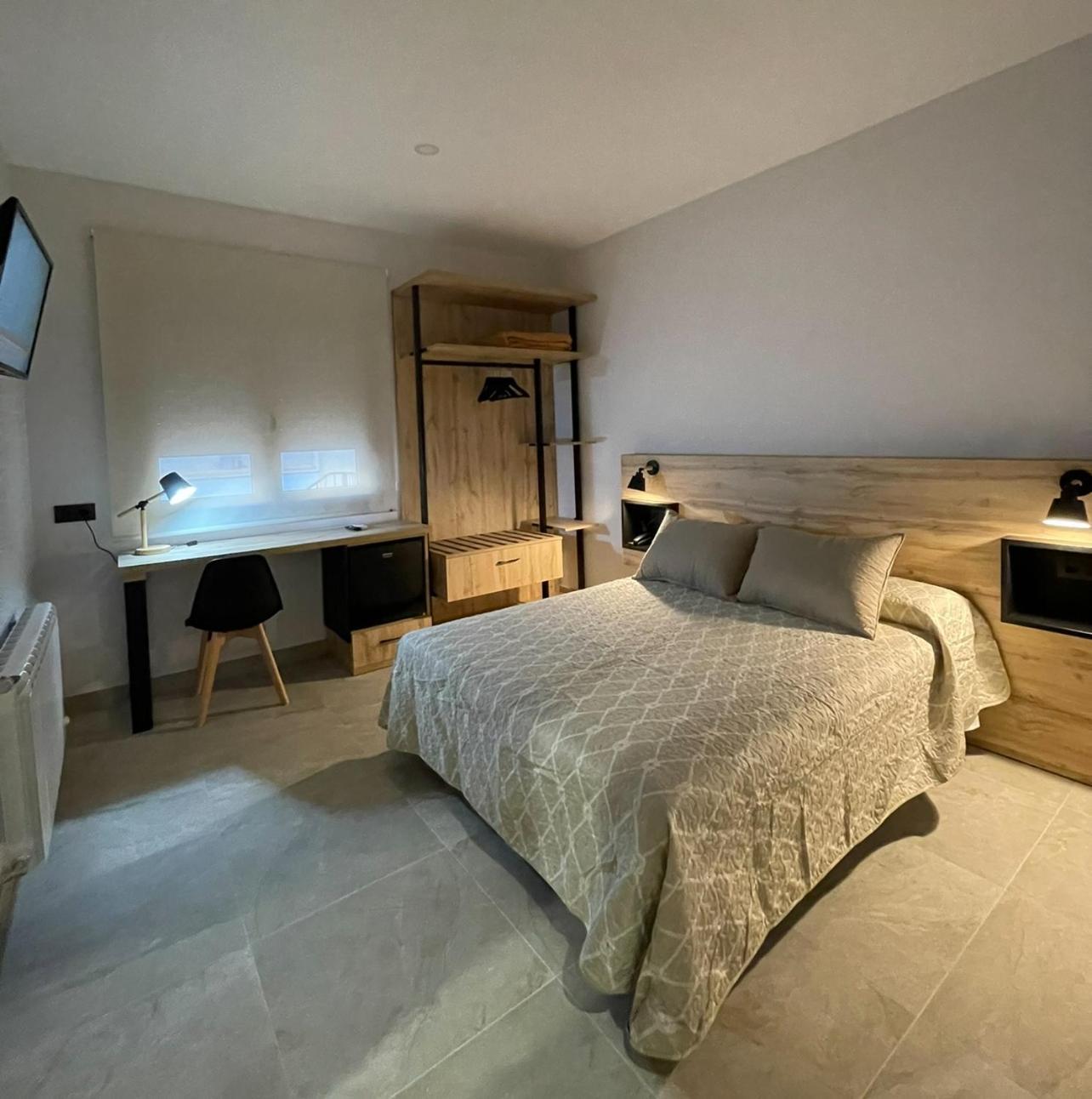 Hotel Daymiel Daimiel Exterior photo